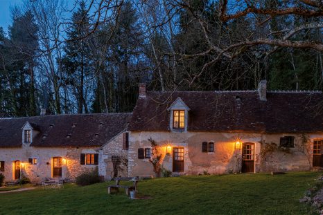 Le Parisien Bertrand Grébaut a choisi la solitude du Perche pour ouvrir son restaurant D'une île.